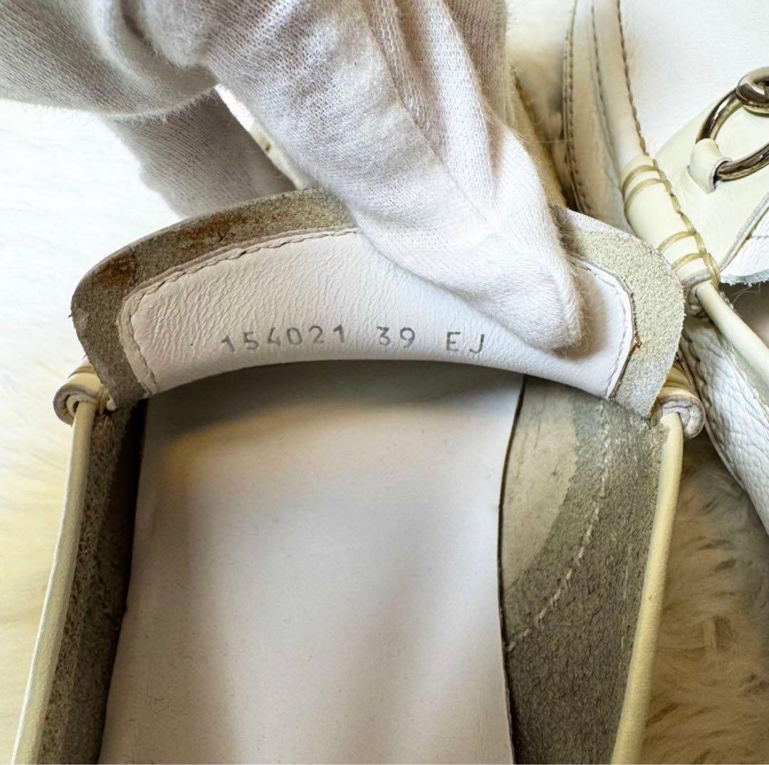 GUCCI ホワイトレザー ローファー 24.5cm