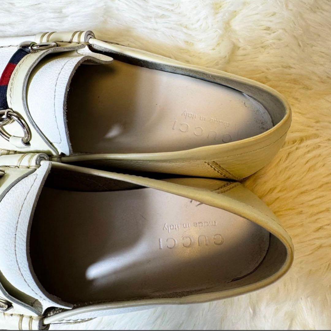 GUCCI ホワイトレザー ローファー 24.5cm