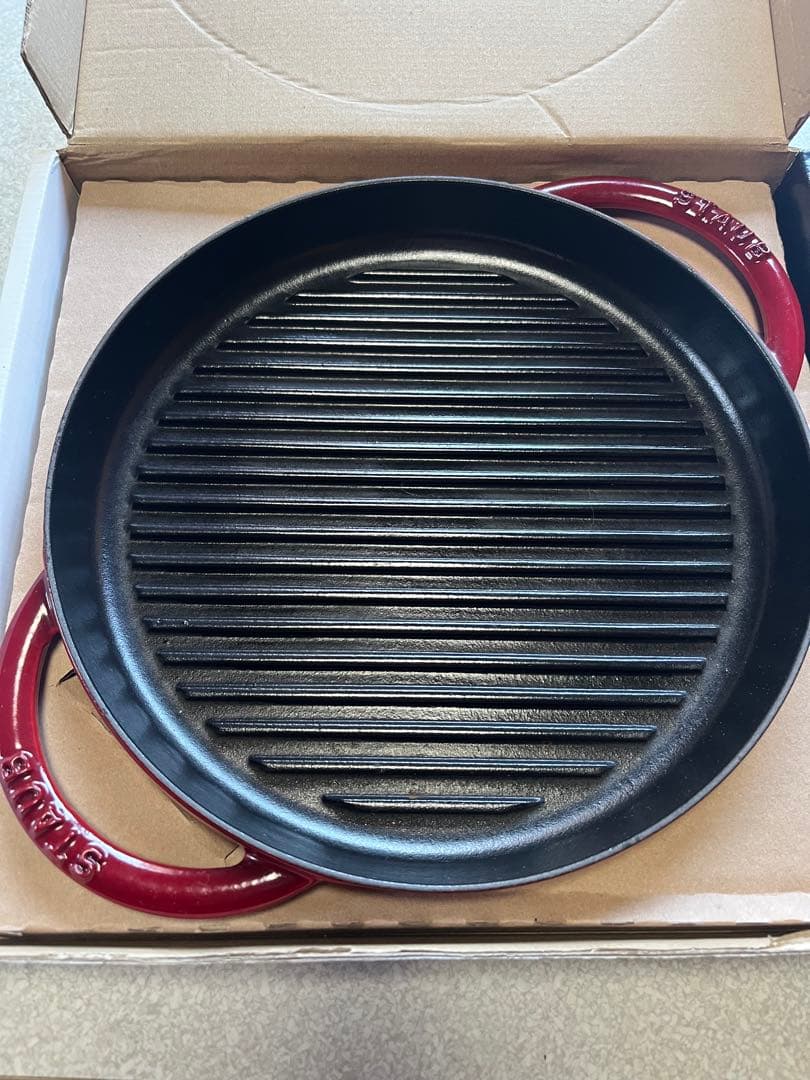 STAUB 鋳鉄 グリルパン ピアグリル　チェリー　　26CM