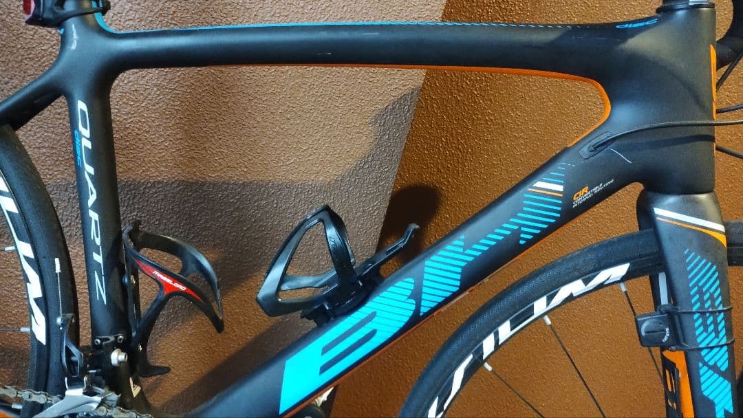 【美品】BH　クオーツQUARTZ　Disc　フルカーボン　105　油圧