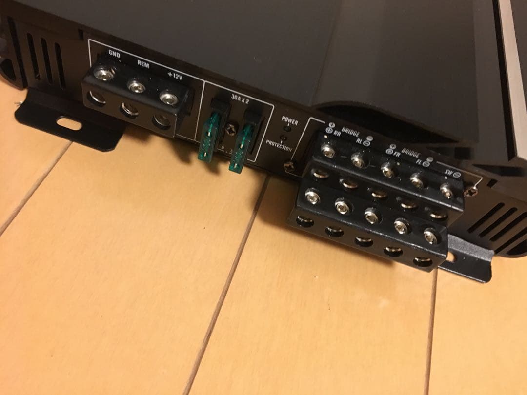 大出力パワーアンプ新品！最大5ch3600w出力可能！