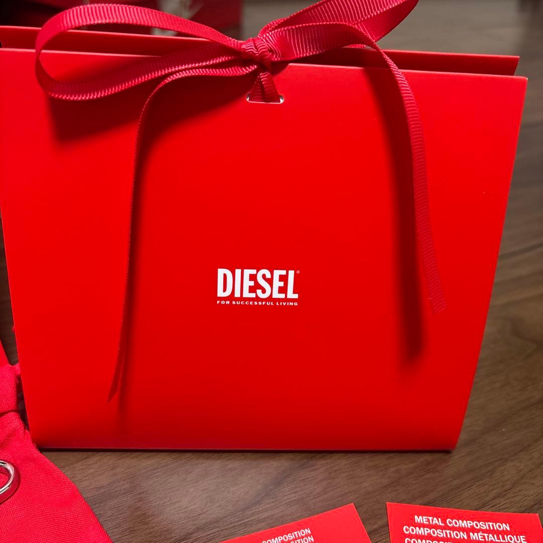 DIESEL ロゴ入りキーホルダー