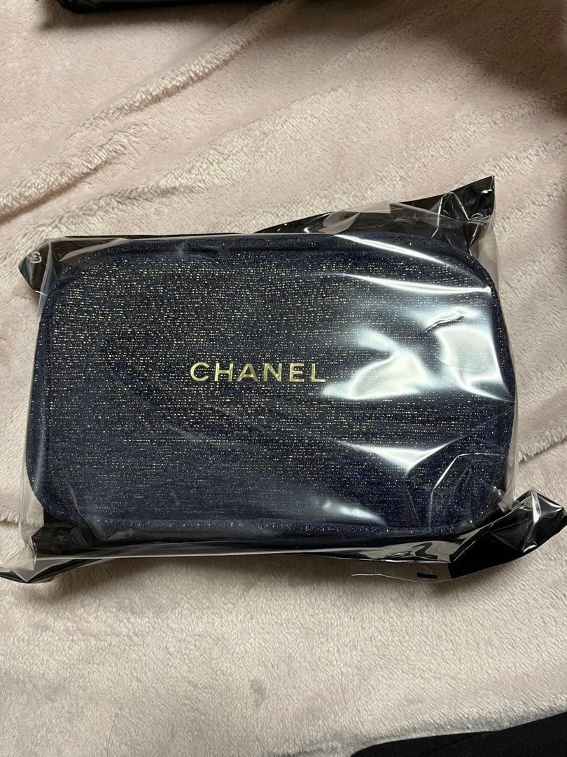 【限定】CHANELホリデーコフレ2023 エッセンシャルセット