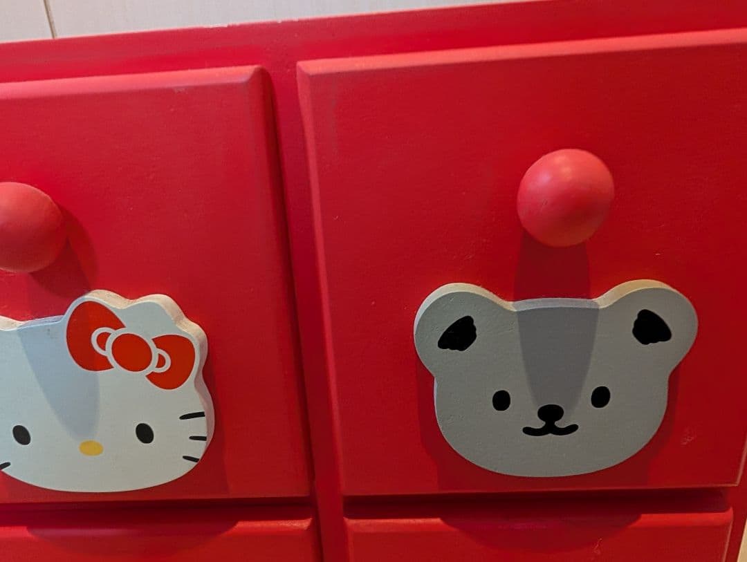 d*3様 【激レア商品】HELLO KITTY 赤シリーズ木製チェスト