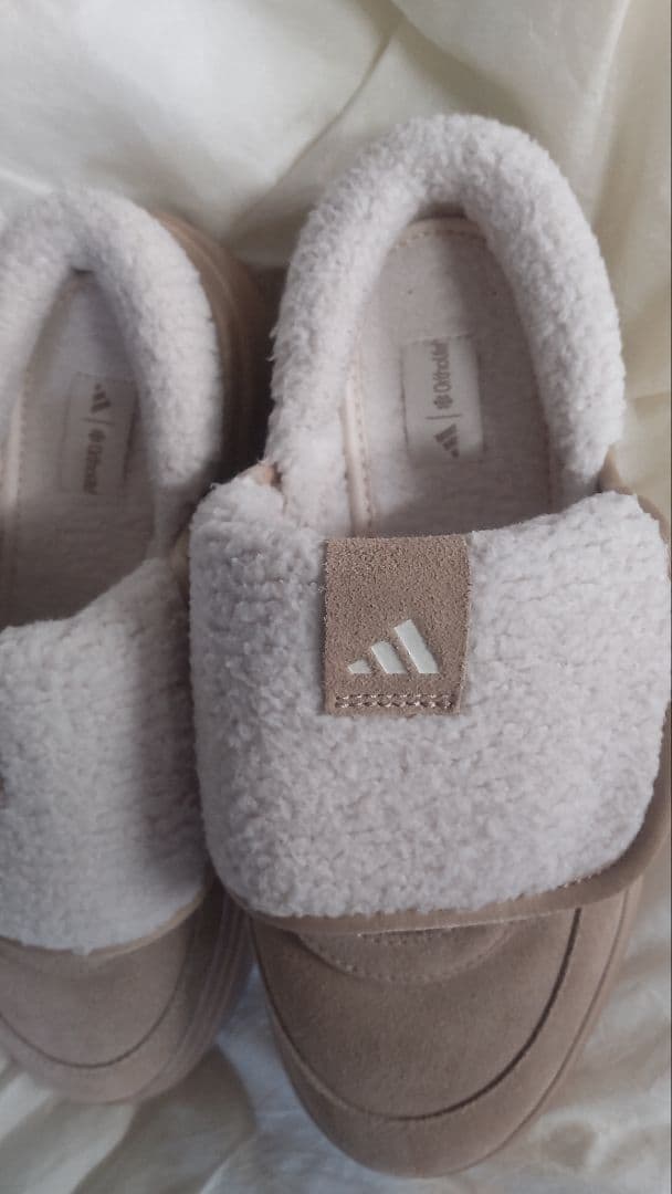 23.5cm 韓国限定adidas Grand Court Mule