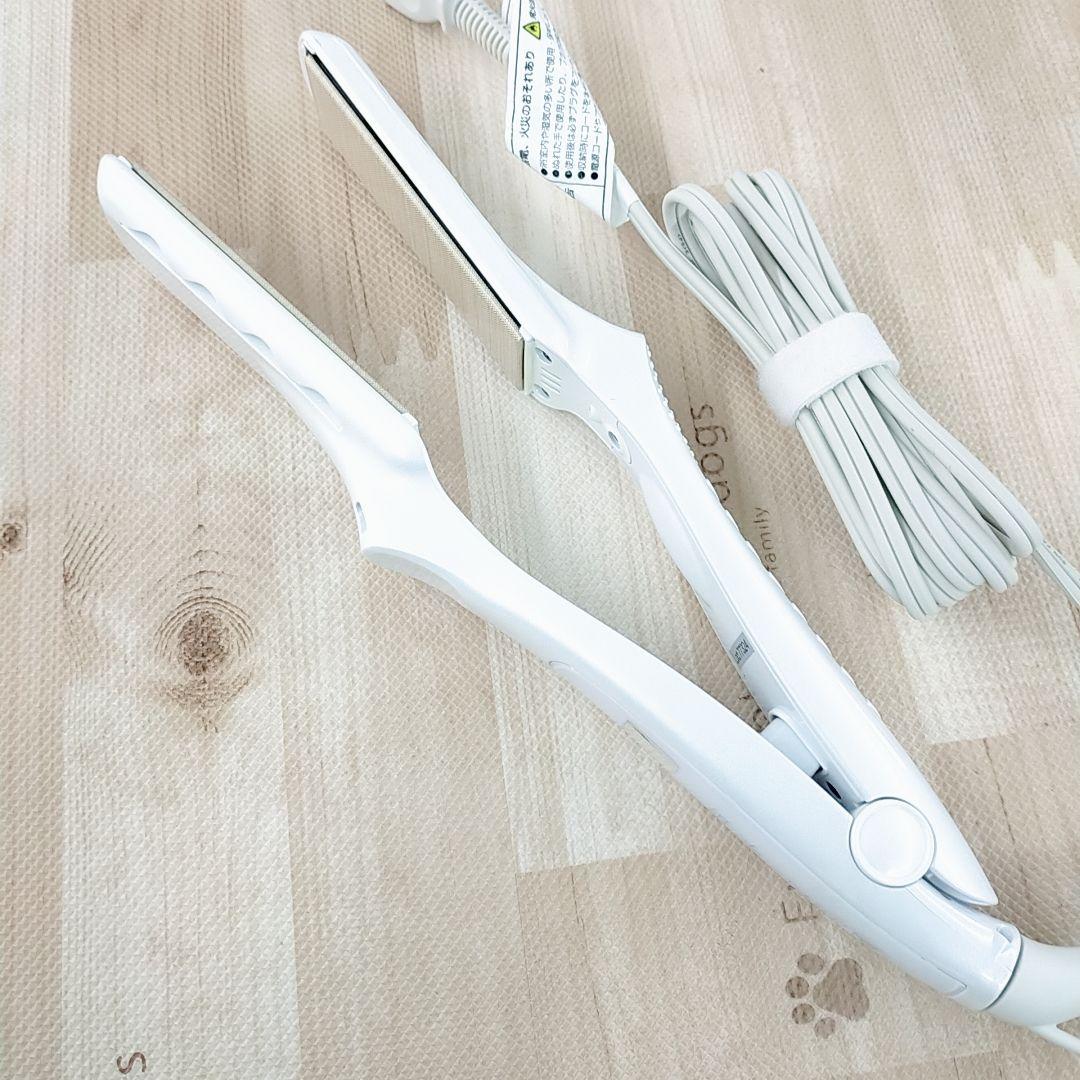 ほぼ未使用○KINUJO 絹女 ストレート アイロン ホワイト