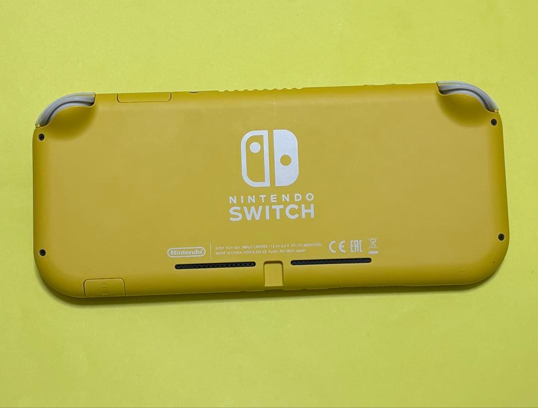 switch lite 本体　イエロー