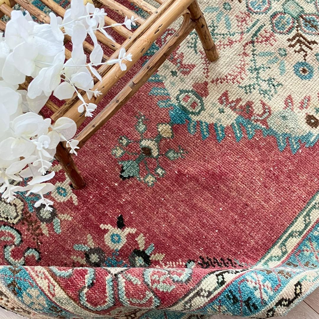 専用✳︎ギュネイラグ　柔らかレッド　ペールブルー　グリーン　トルコヴィンテージラグ