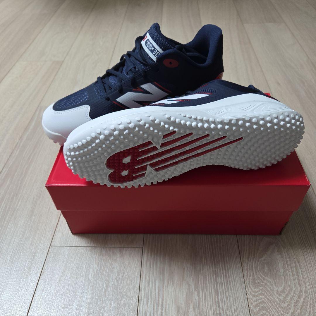 ニューバランス　野球トレシュー