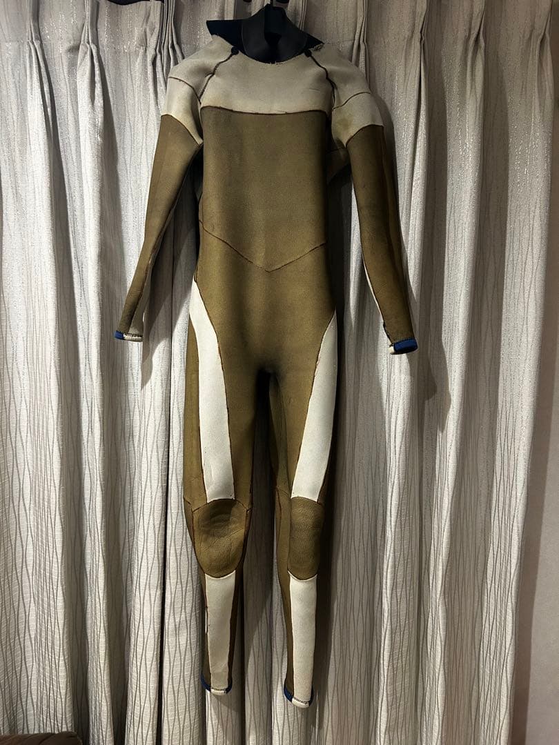 crystaldreamショートボードとウエットスーツ