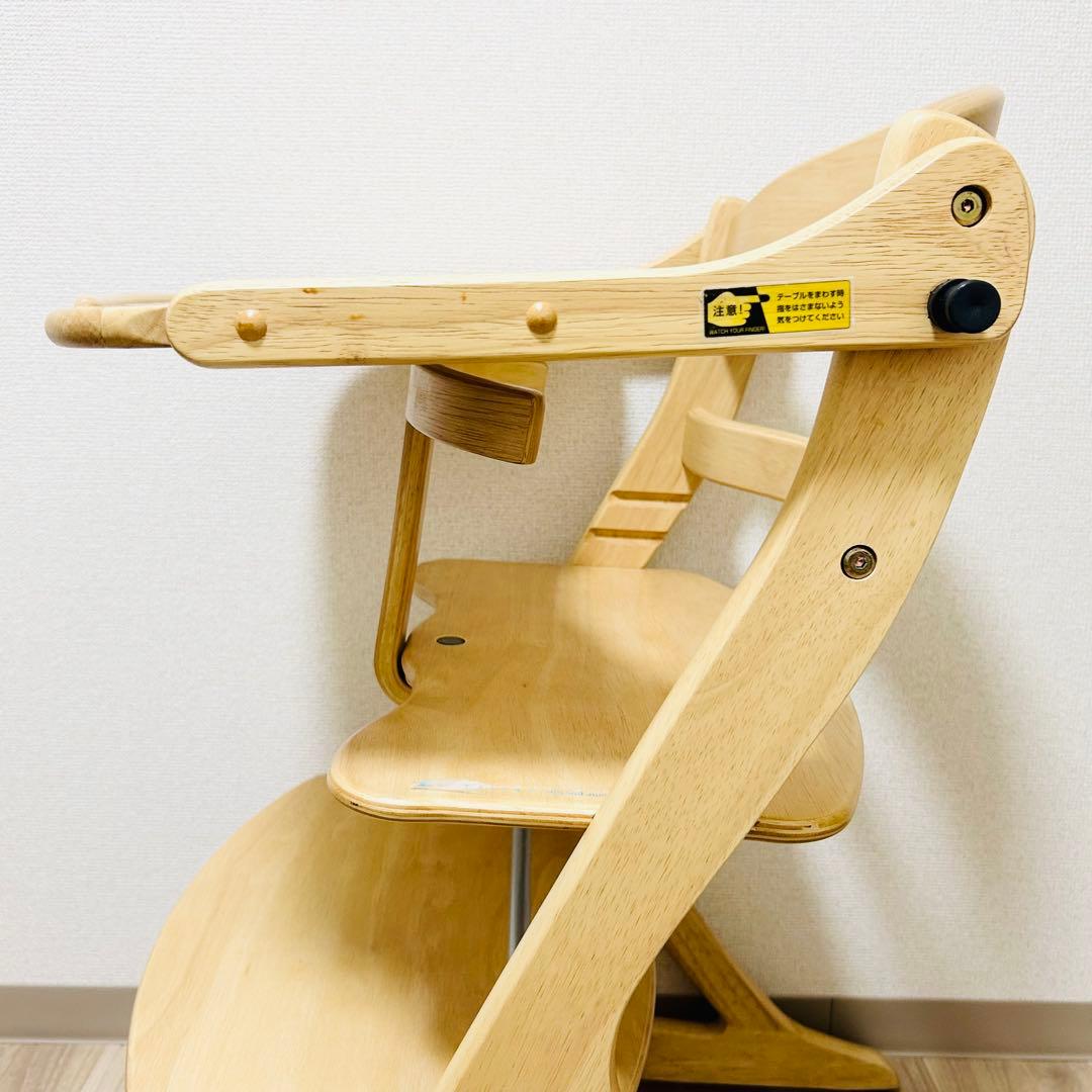 極美品 大和屋 すくすくチェアスリムプラス 純正セーフティベルト付 ハイチェア