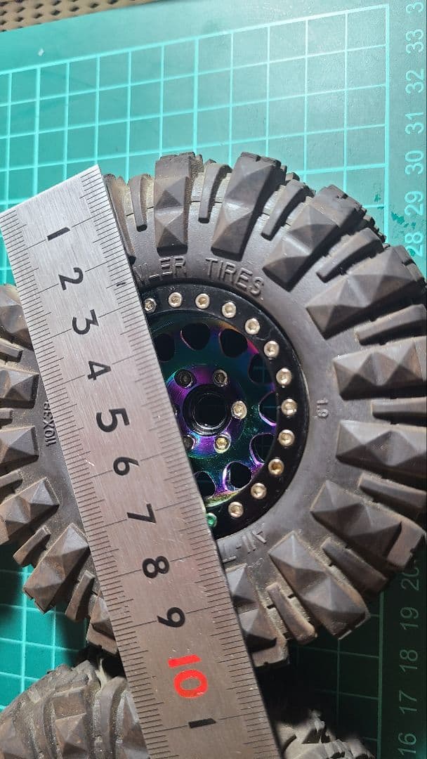 クローラーラジコン用　アルミホイール、タイヤ110㎜