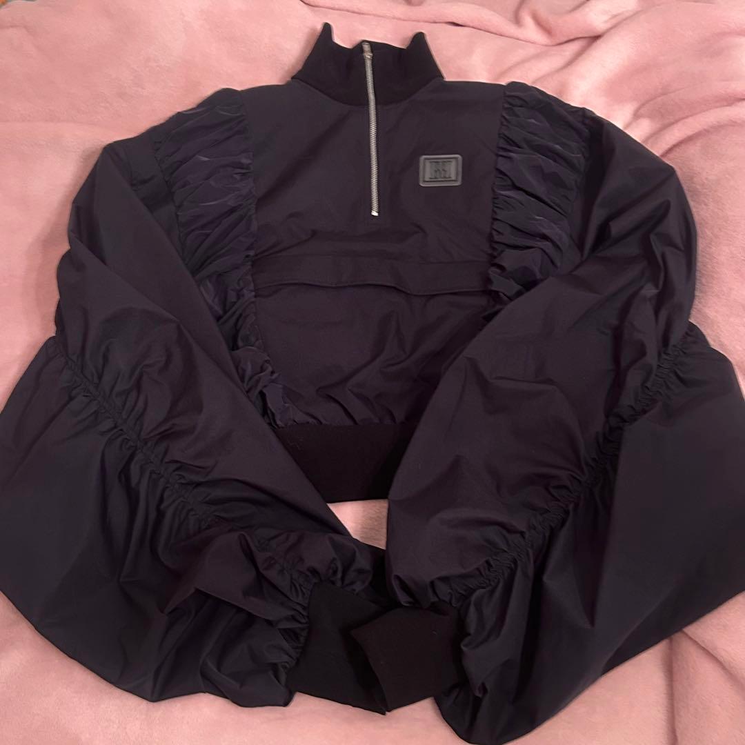 Her Praha Litmus トップス 黒