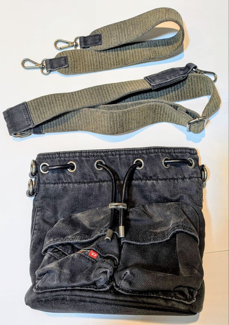 DIESEL ブラックデニムショルダーバッグ