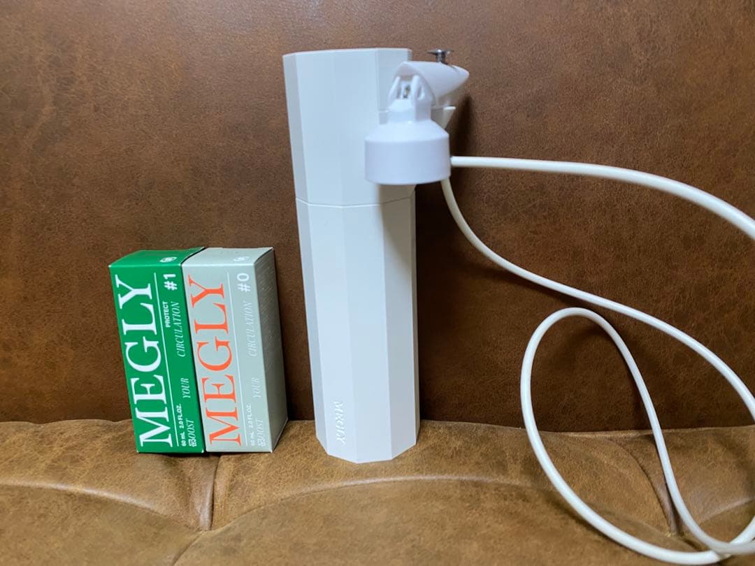 MEGLY 本体➕化粧水2本(炭酸ガスはつきません)