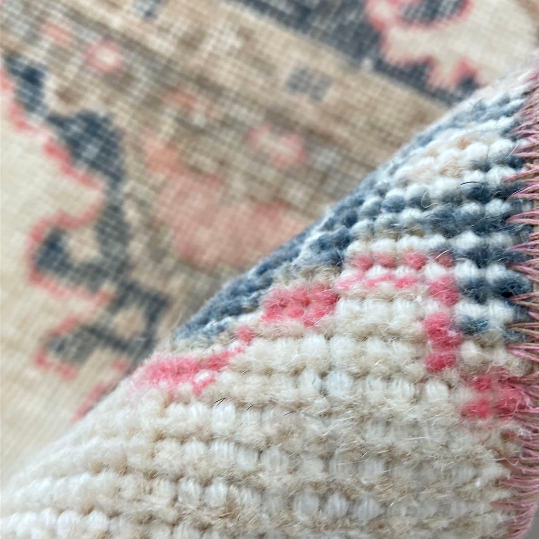 ペールミルキー✳︎62×147✳︎ピンク　ライン深ブルー　トルコヴィンテージラグ