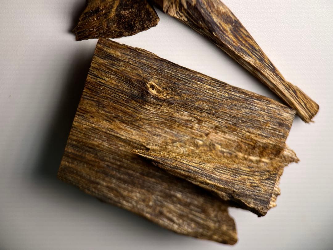 お香 天然沈香 六国五味聞香用 伽羅 香木 4-S-10.255