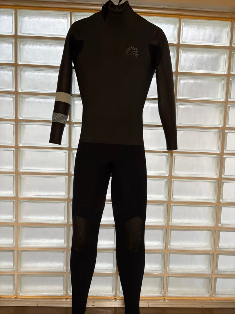 BILLABONG セミドライ ウェットスーツ バックジップ 5×3ミリ