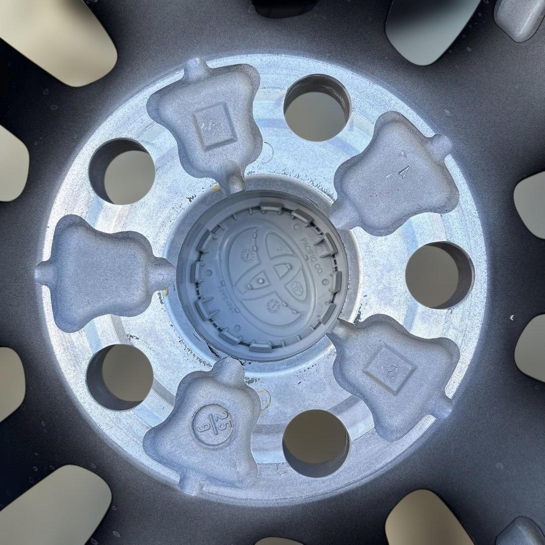 【新車外し】40アルファード・ヴェルファイア　タイヤホイールセット