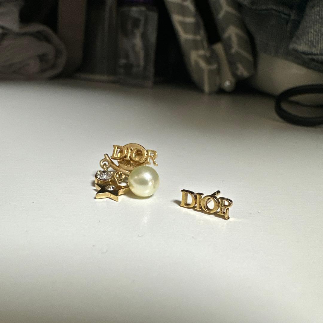 Dior パール 星 モチーフ 片耳用ピアス