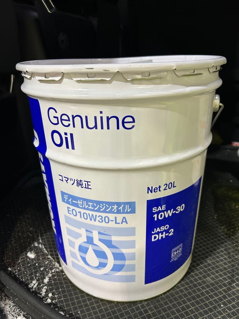 コマツ　純正　ディーゼル　エンジンオイル　10W30-LA 20L