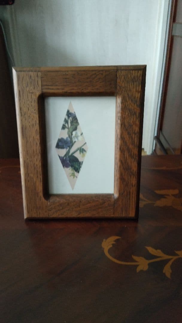 高級感溢れるオークヴィレッジ フォトスタンド 大、小 セット