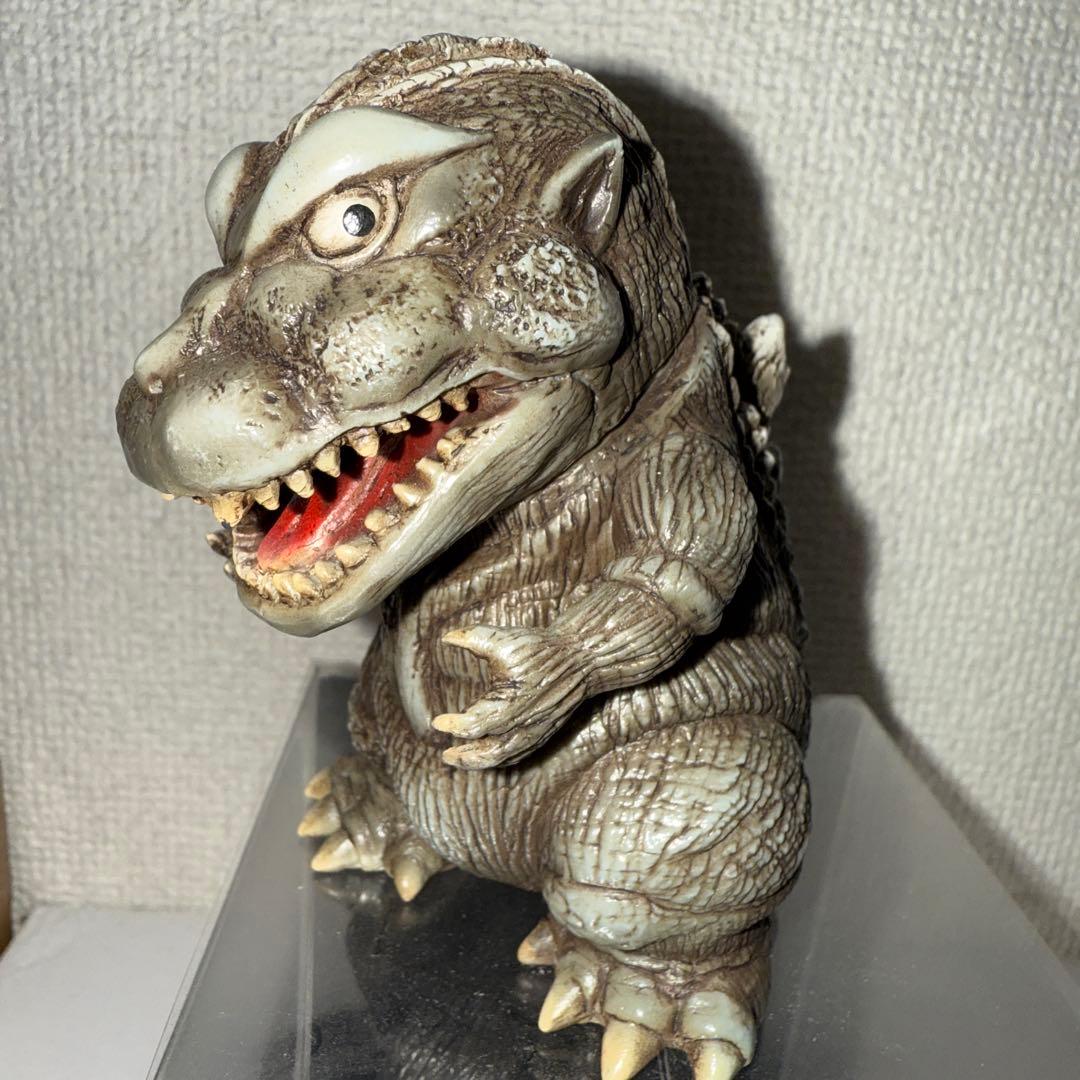 シカルナ工房初代ゴジラ