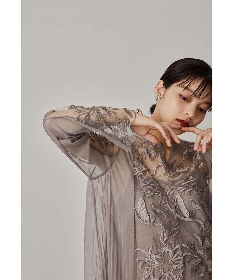 niana エスニックサイドプリーツドレス