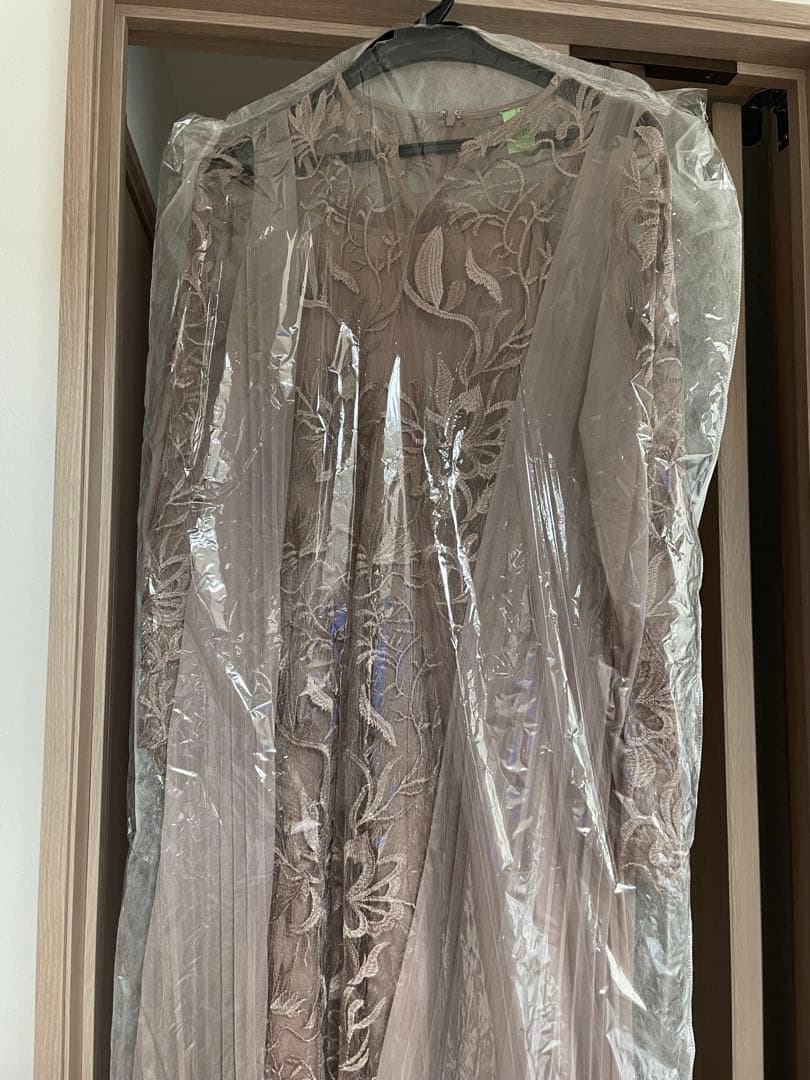 niana エスニックサイドプリーツドレス