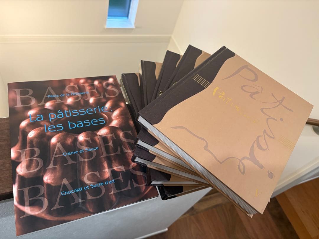 菓子の専門誌　パティシエ トラディシオン セット