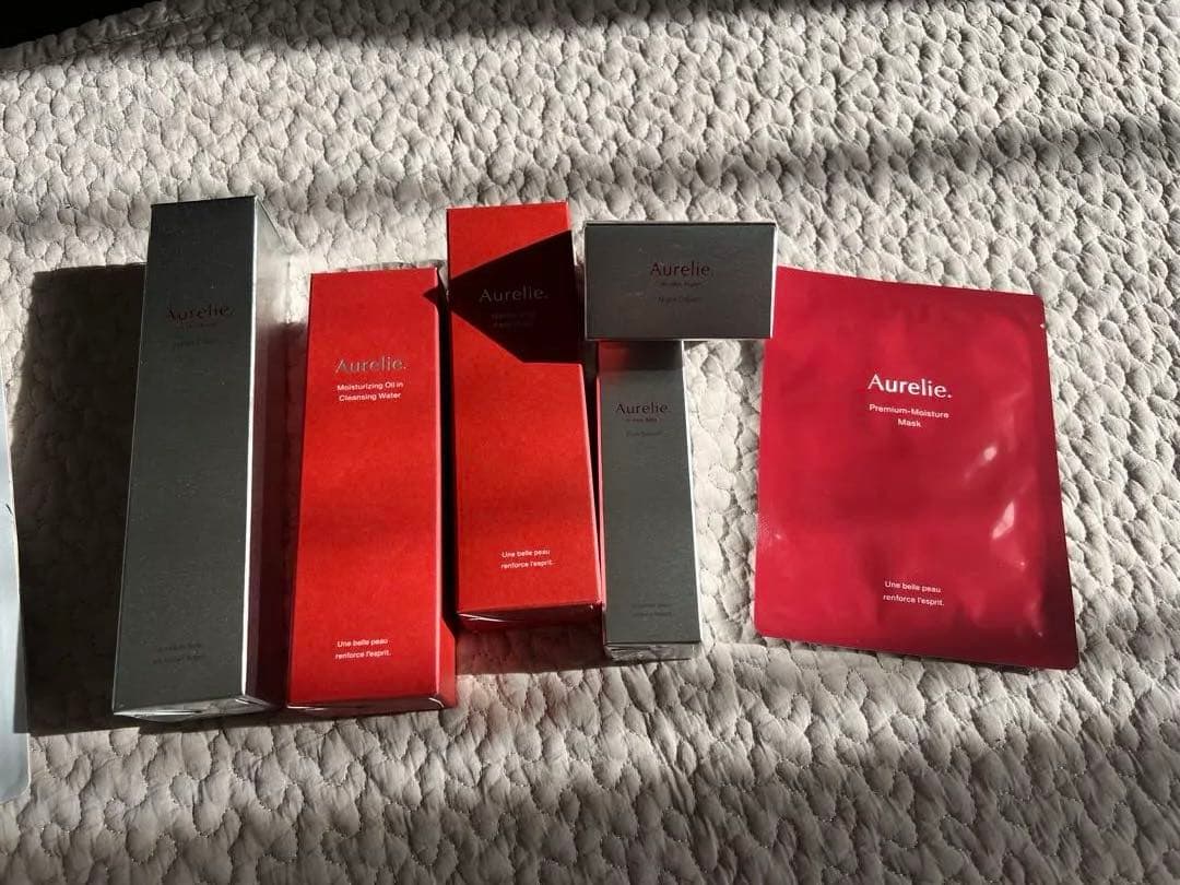 Aurelie プレミアムエイジング集中ケア