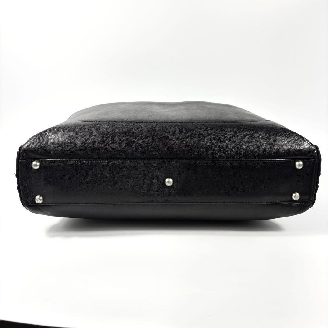 ✨美品✨ペッレモルビダ ビジネスバッグ 2室 A4可 キャピターノ ブラック 黒