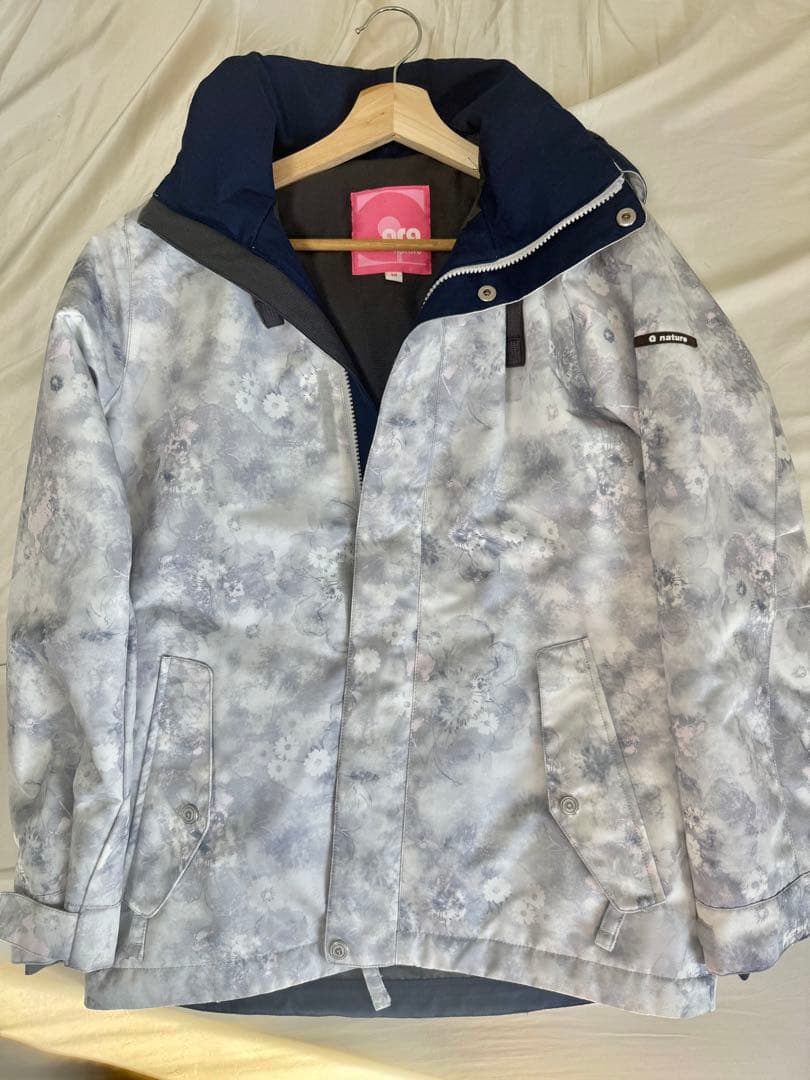 スキーウェアセット（ジャケットとパンツ）