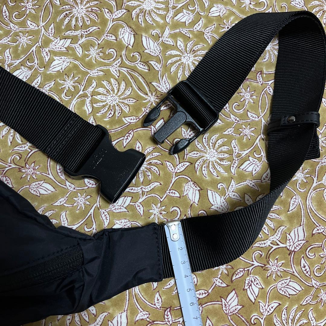 agnis b. アニエスベー　ボディバッグ　ウエストポーチ　ユニセックス