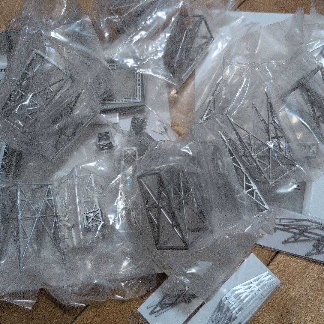 TOMYTEC N 鉄塔模型灰色