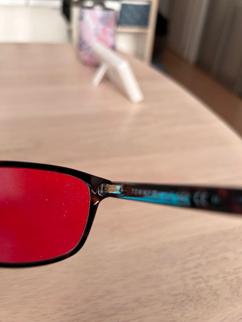 色覚補正メガネ