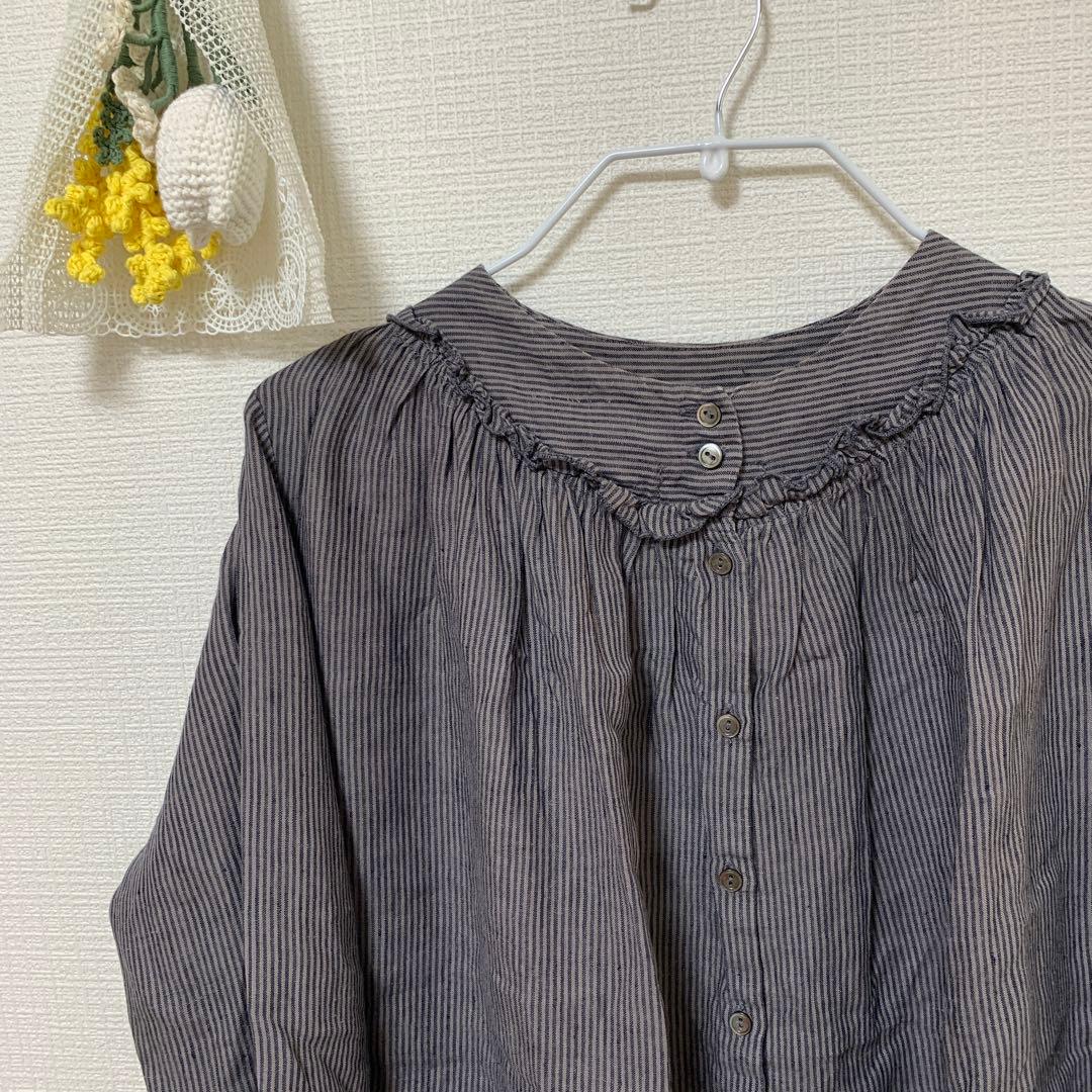 ネストローブ　リネンストライプボトルギャザーブラウス