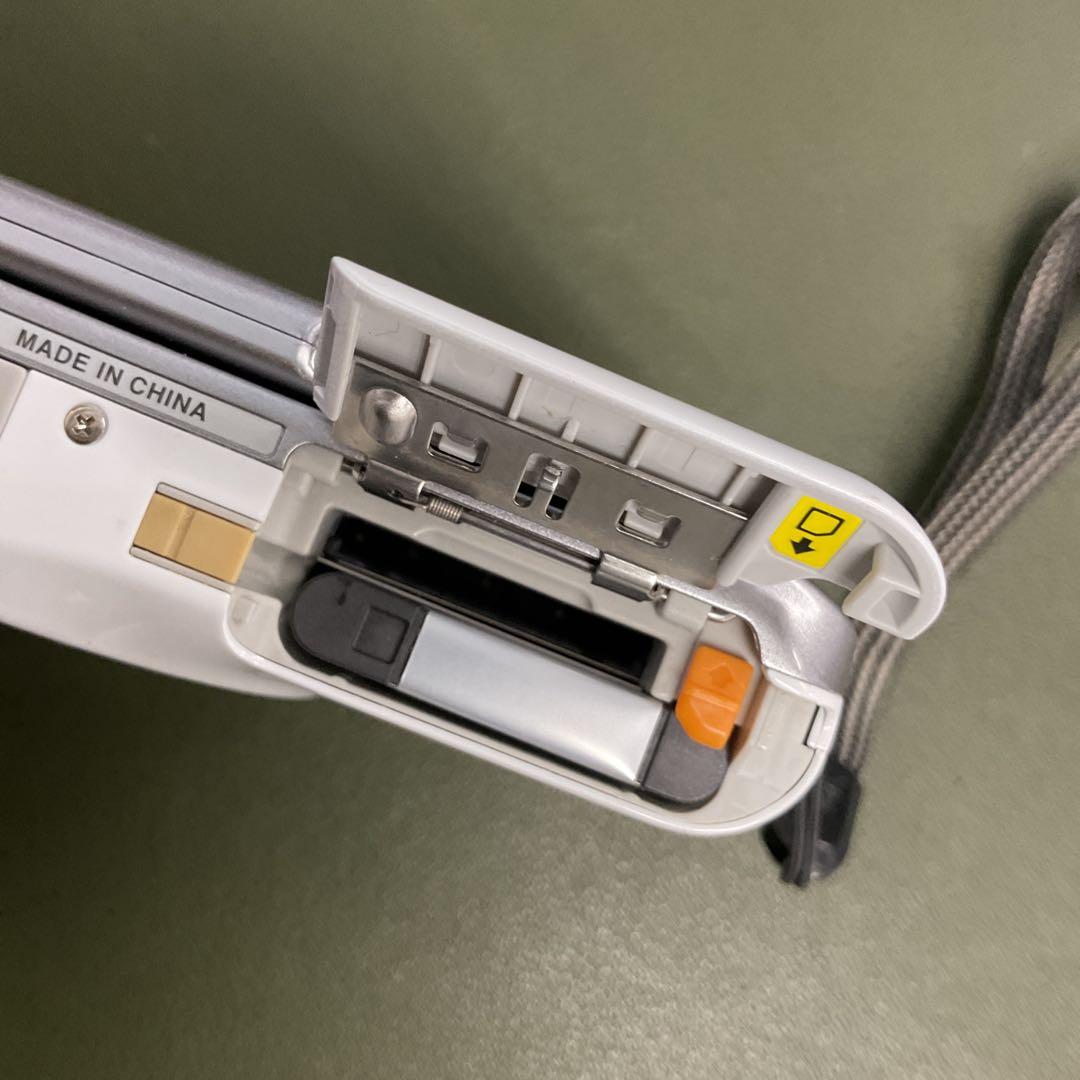 M3583 Nikon COOLPIX S6600 デジタルカメラ