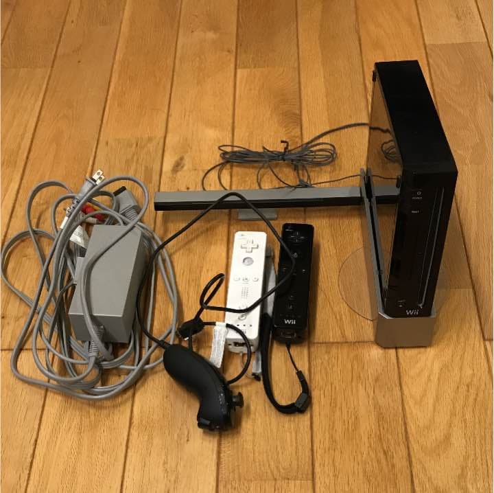 Wii 本体 リモコン2 ヌンチャク その他配線
