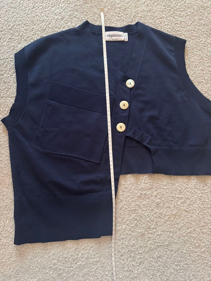 ナゴンスタンス　nagonstans ベスト
