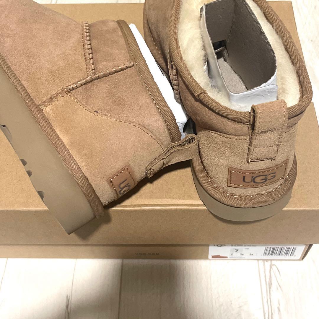 新品 UGG クラシック ウルトラ ミニ 24CM