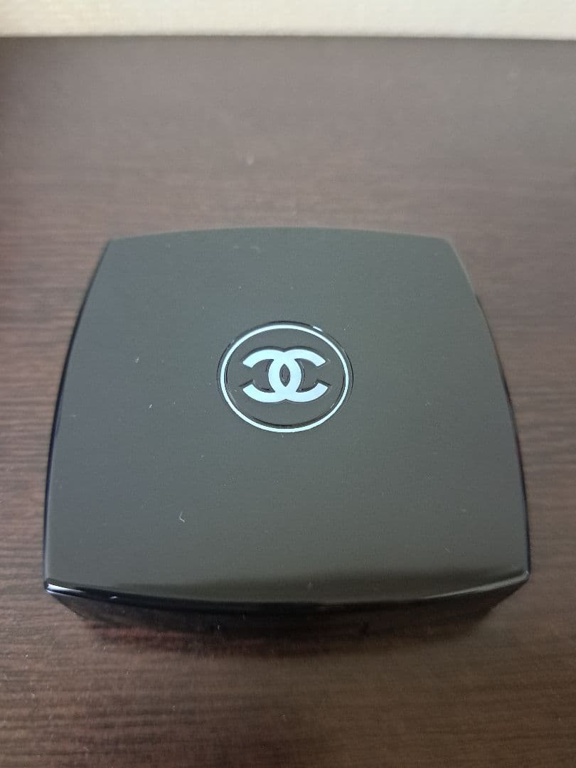 CHANEL レ キャトル オンブル ブトン 229 ブトン ステレール