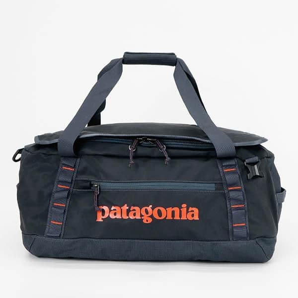 あ*れ様 新品未使用　patagonia ボストンバッグ ネイビー