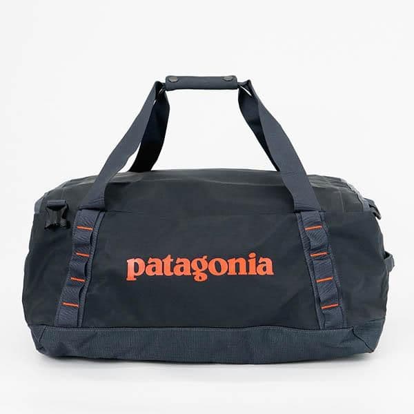 あ*れ様 新品未使用　patagonia ボストンバッグ ネイビー