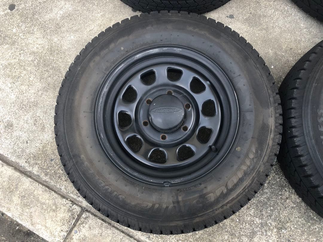 スタッドレスタイヤ 15インチ デイトナ DAYTONA ハイエース VL1