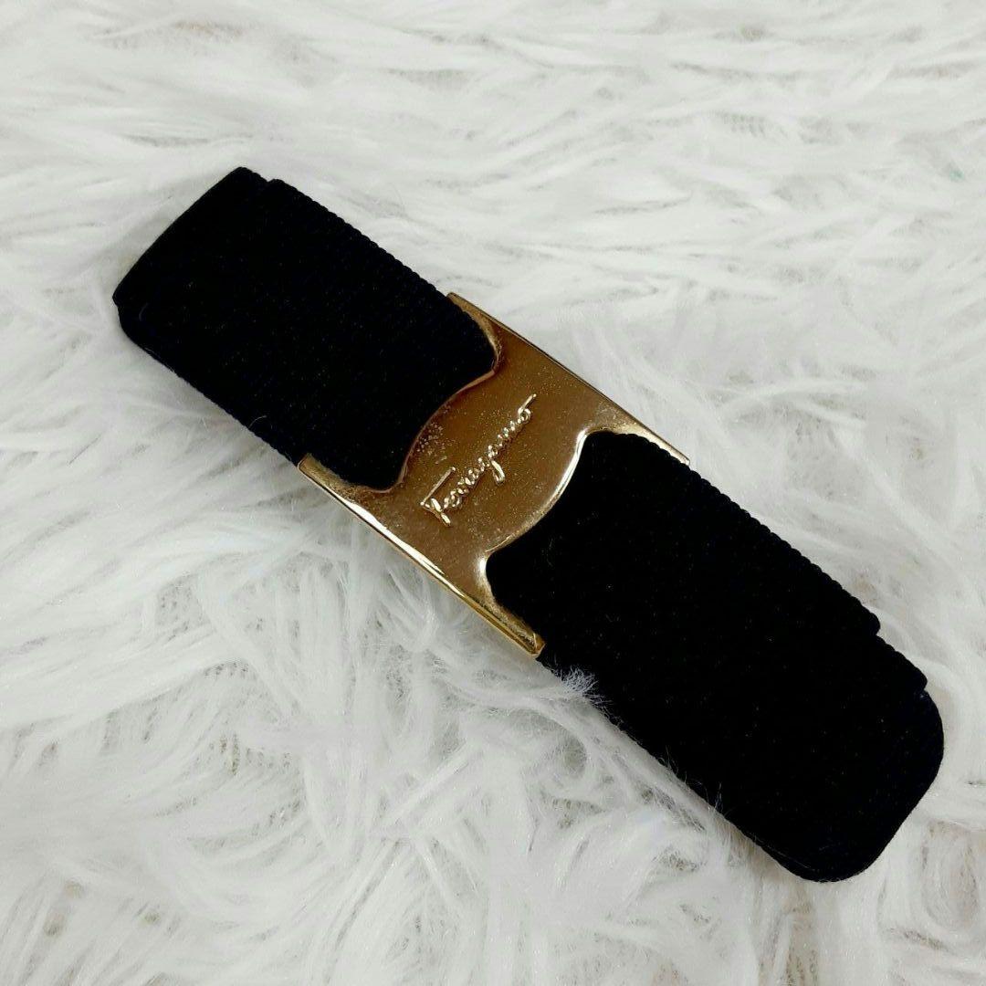 こ*も様 美品◎Ferragamo フェラガモ VARA ヴァラリボン バレッタ