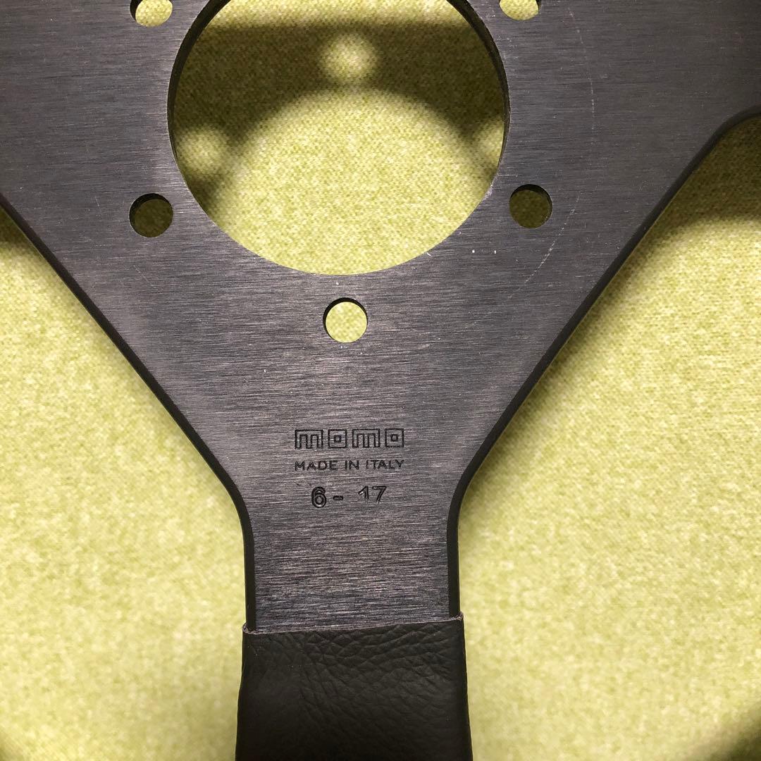 momo ステアリング 本体 黒