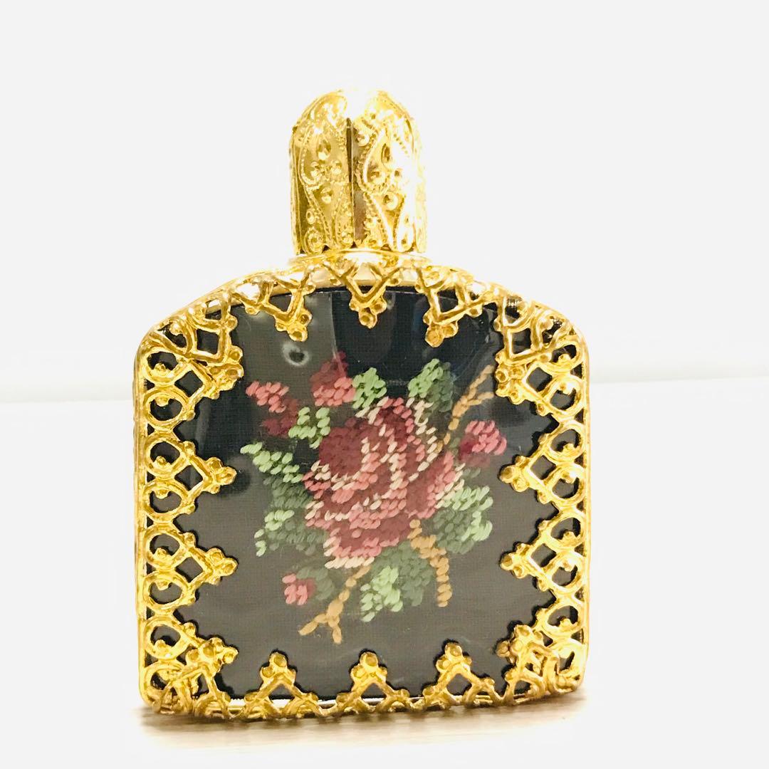 アンティーク プチポワン 香水瓶