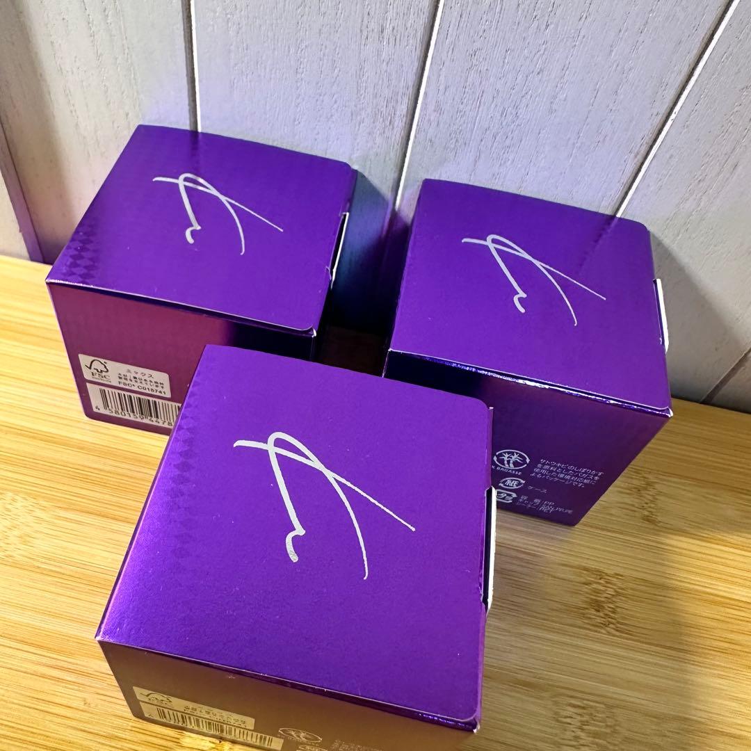 カオリホワイト リンクルモイスチャージュエリーⅠ 美容液クリーム 50g x3箱