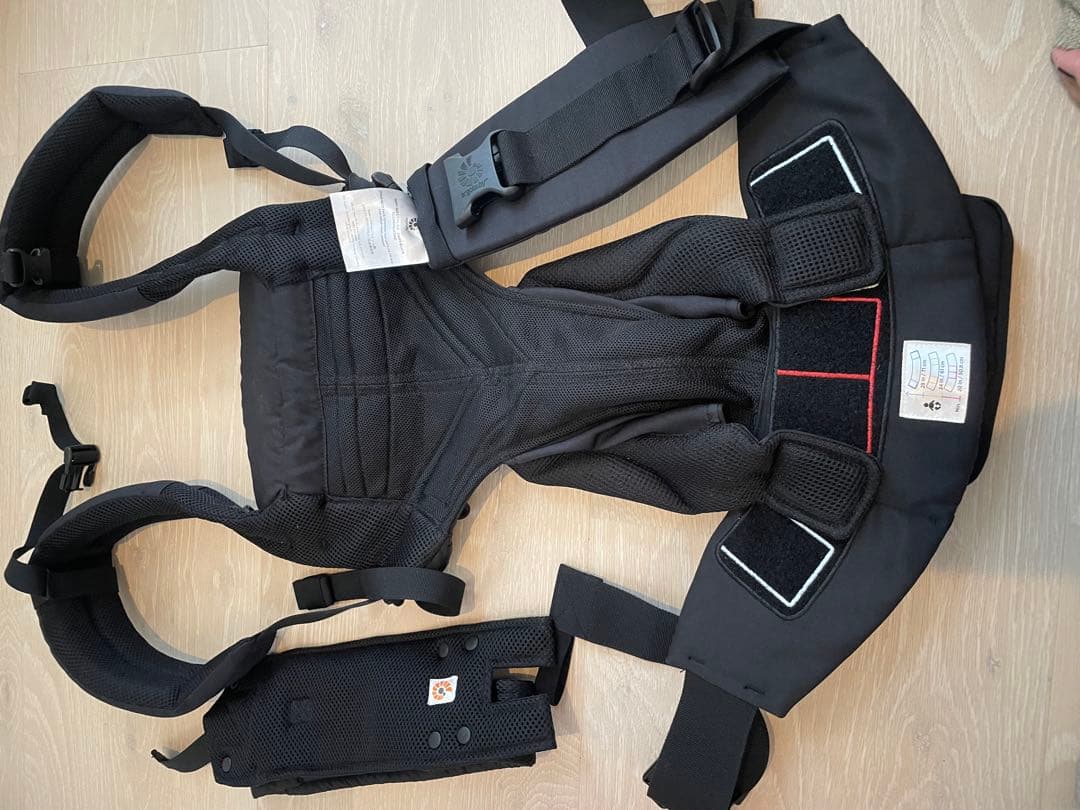 定価31900円　極美品　ergobaby OMNI breeze 抱っこ紐